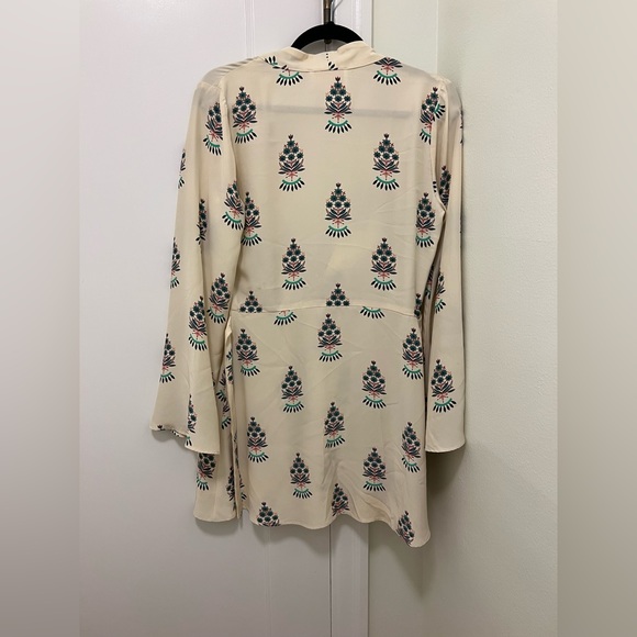 Relaxed Mini Robe Dress - Picture 2 of 4